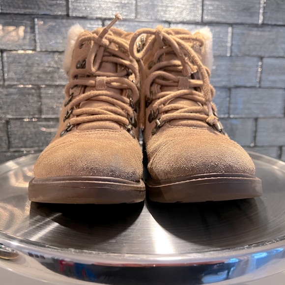 UGG Kids Ankle Boots - Picture 5 of 12